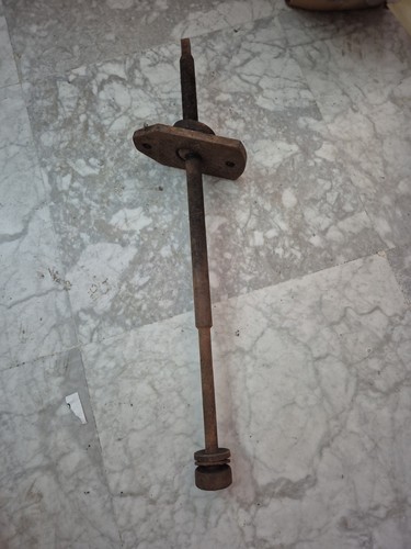 Rear wheel fixing - rear,