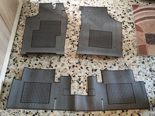 Bicolor rugs alfa romeo - bicolor,